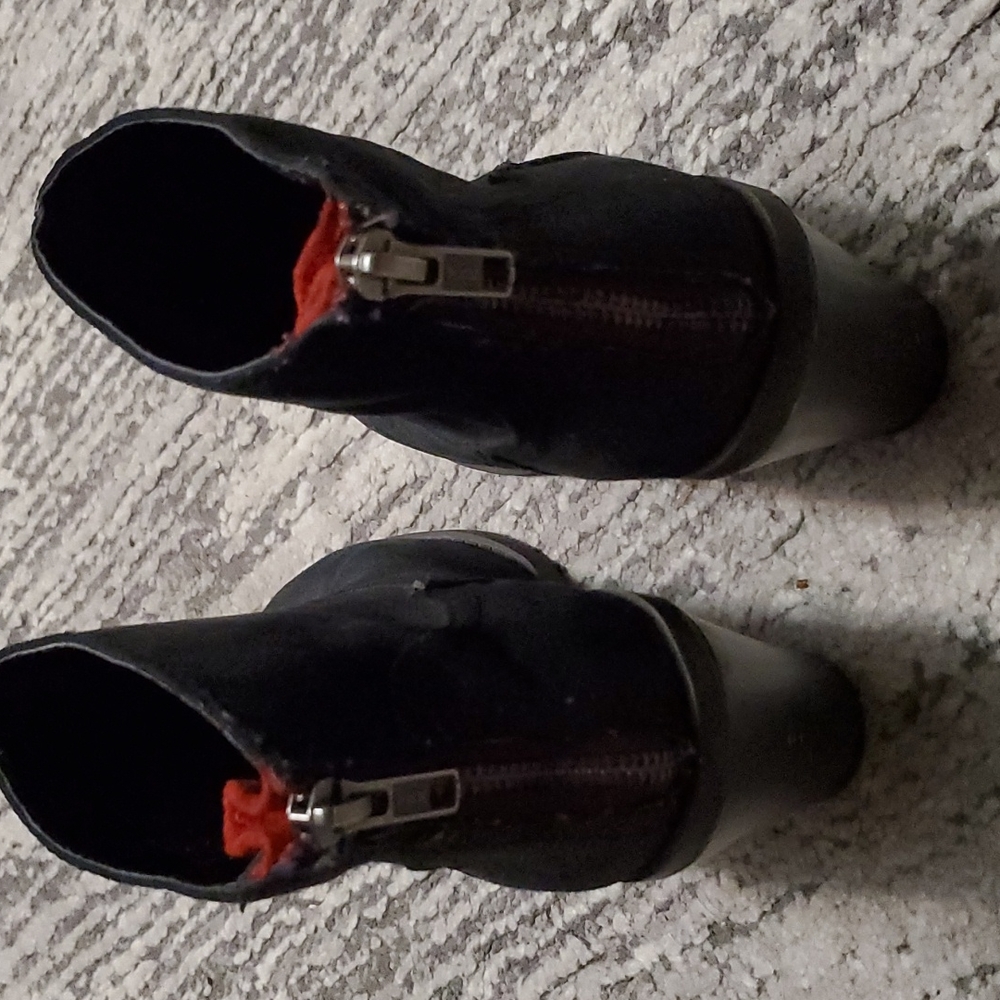 Mossimo Booties - Picture 2 of 5